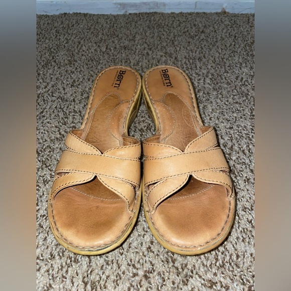 BORN Womens Beige Slip On Wedge Heel Sandals - Picture 6 of 11